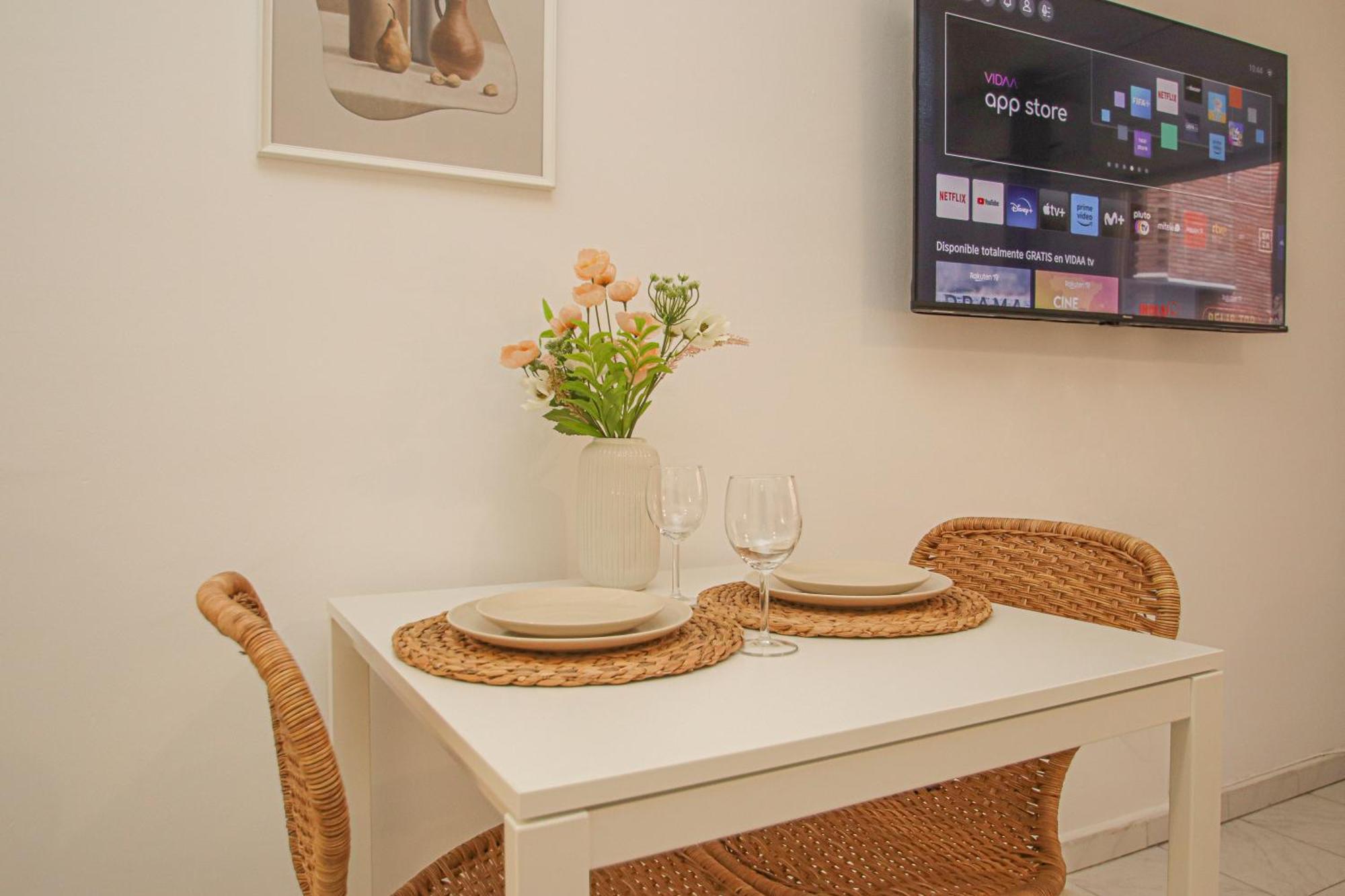 Wonderful Studio 15M Walk To Giralda And Feria Sevilla Exterior foto